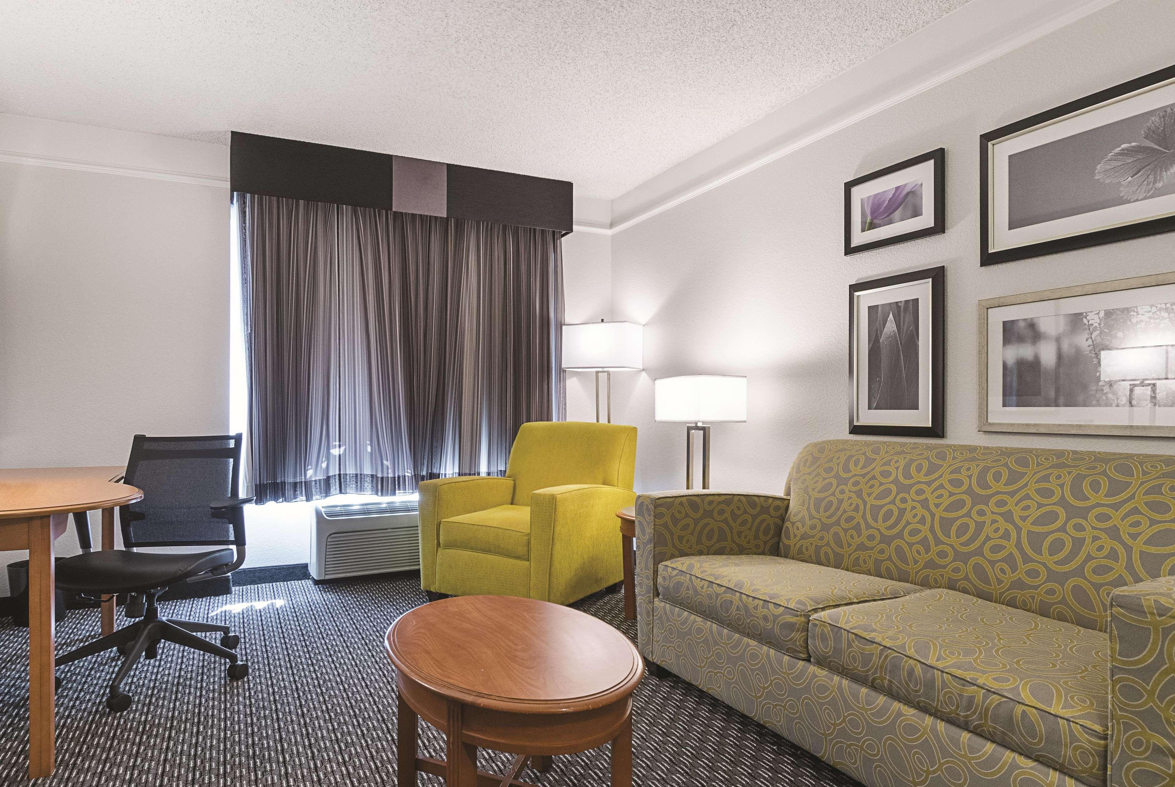 La Quinta By Wyndham Phoenix Mesa West Экстерьер фото